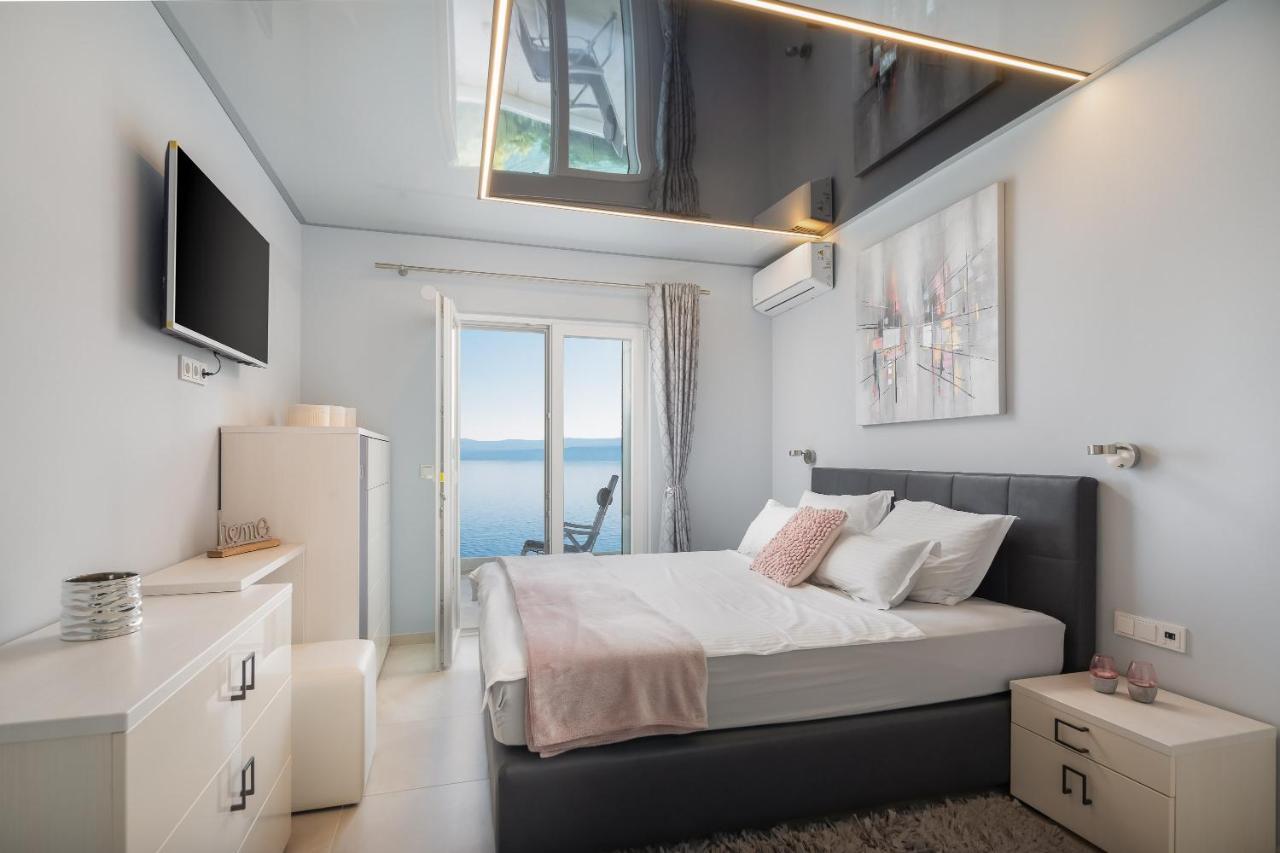 Beachfront Holiday Home - Private Heated Pool มีมิตเซ ภายนอก รูปภาพ
