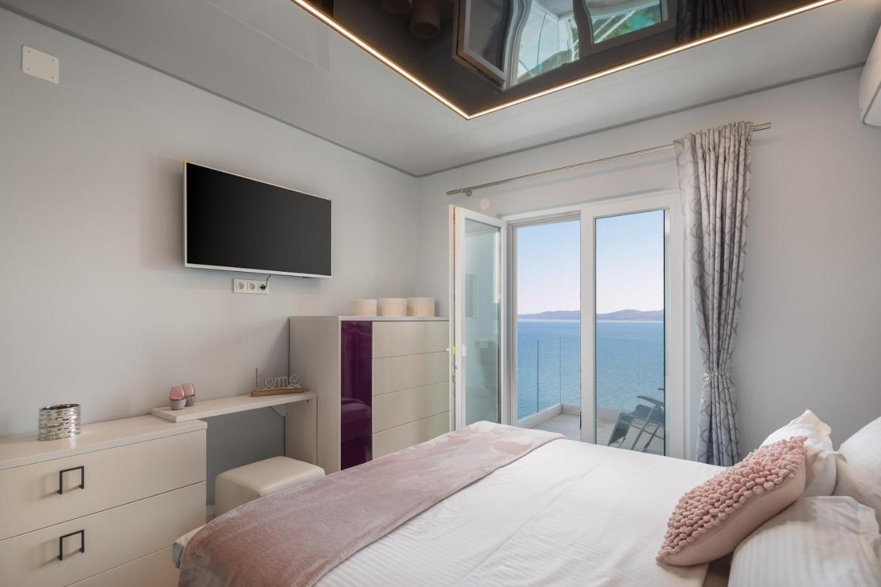 Beachfront Holiday Home - Private Heated Pool มีมิตเซ ภายนอก รูปภาพ